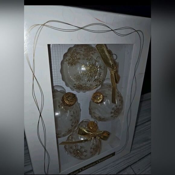 Christmas Holiday Vintage Glass Tree Ornaments Clear With Gold Snowflakes USA - Picture 5 of 8